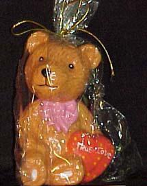 bear03.jpg (18299 bytes)